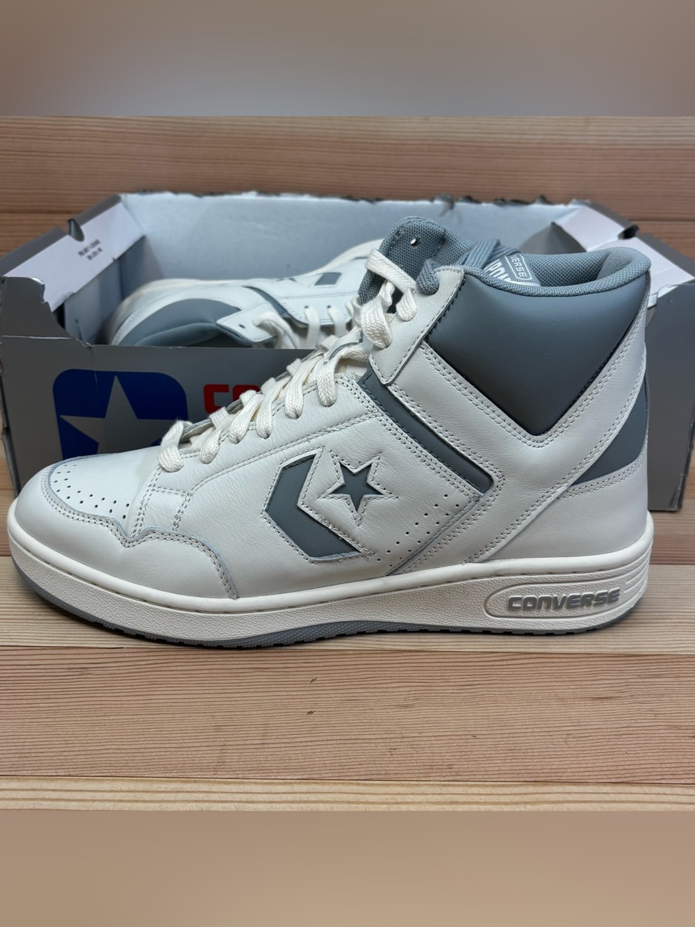 Converse Weapon Mid  Men’s Sz 12 Vintage White Grey  A04397C